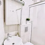 Apartment Venum Warna